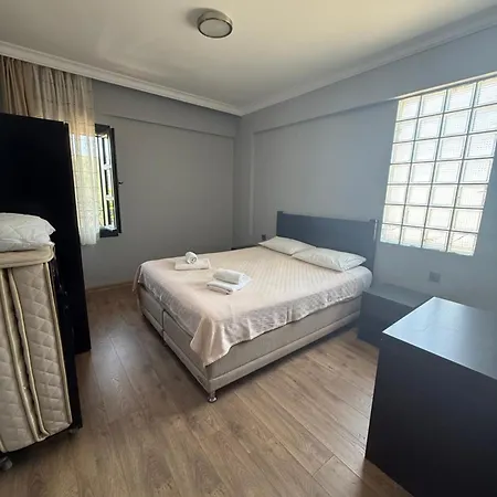 Yalcinkaya Tas 4* Çeşme