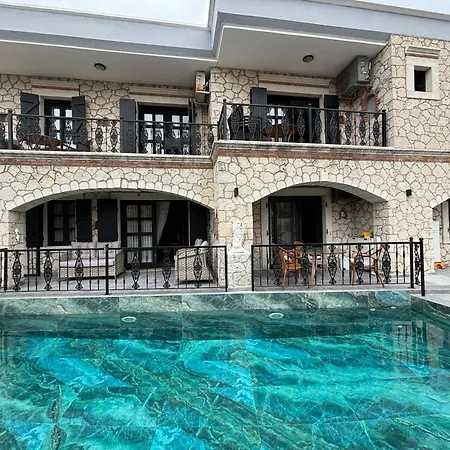 亚新卡亚塔斯公寓式酒店 公寓式酒店 4*